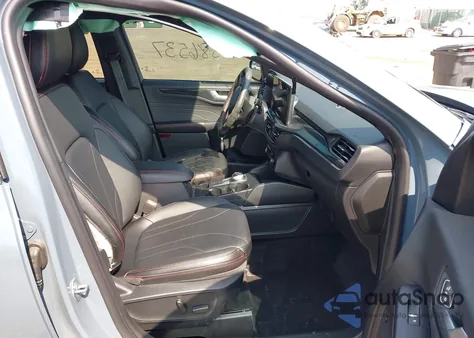 2025 Ford Escape St-Line Elite z USA, uszkodzony, nr VIN 1FMCU9PA8SUA29094